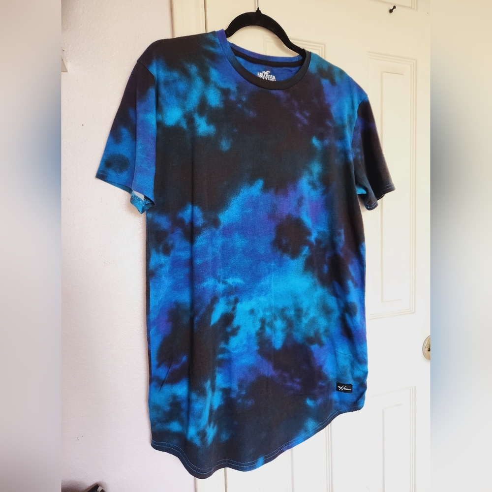 Hollister Shirt Adult (Size M) Blue Red Tie Dye Surf Men PRE-OWNED (c600)